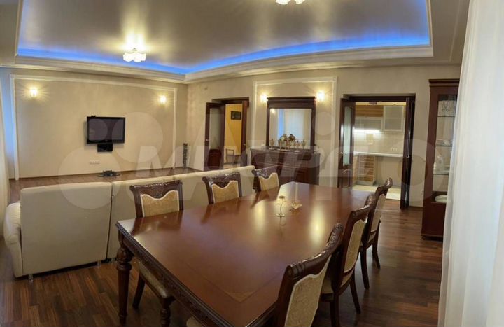 2-к. квартира, 73 м², 2/3 эт.