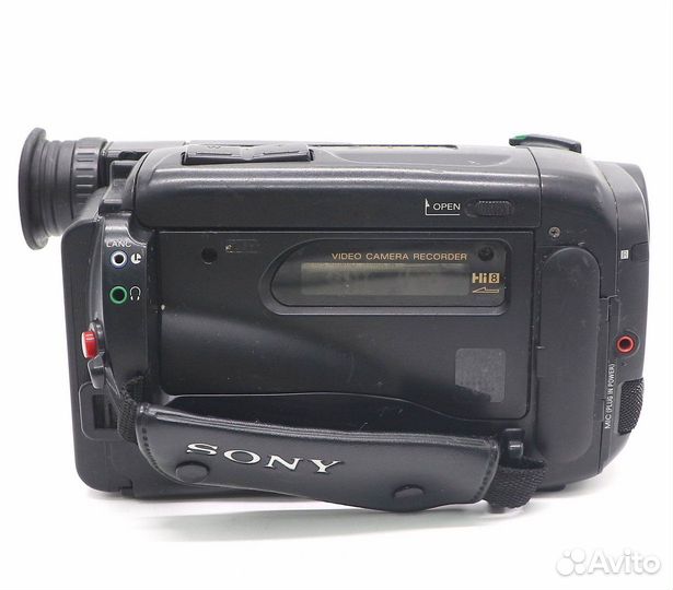 Видеокамера Sony CCD-TR780E