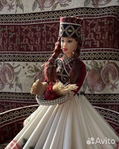 Кукла-салфетница