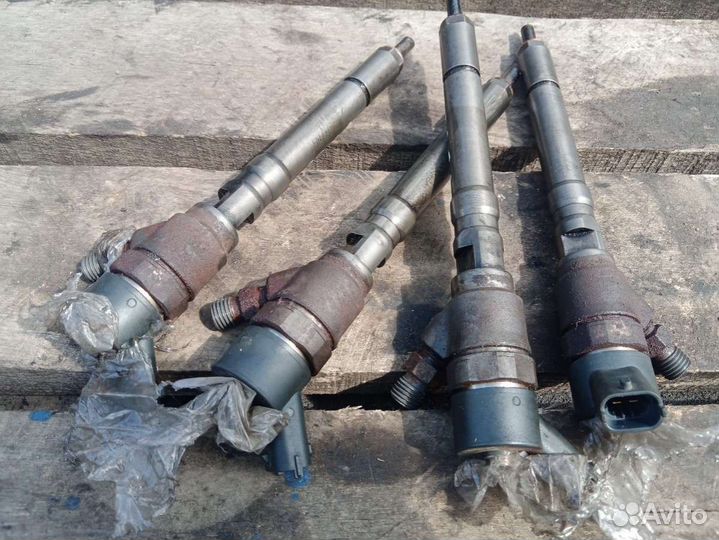 Форсунка Hyundai Santa FE 1 (SM) 3380027010,044511