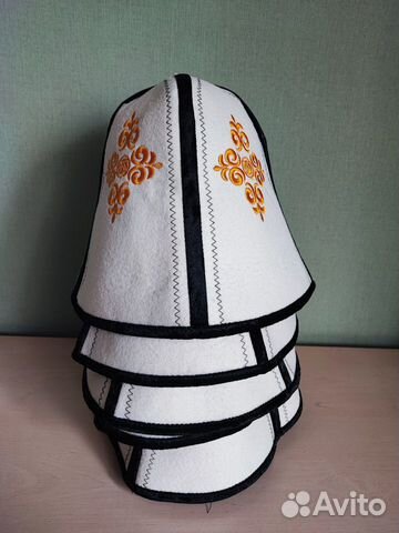 Национальные шапки, костюм. Кыргызстан, 7 штук