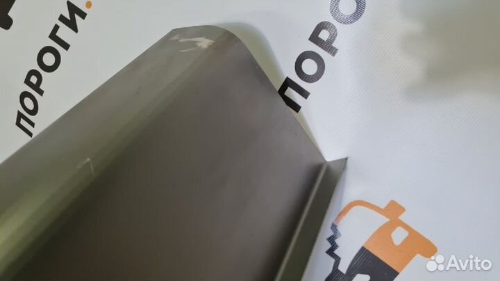 Кузовной порог левый Opel Astra H