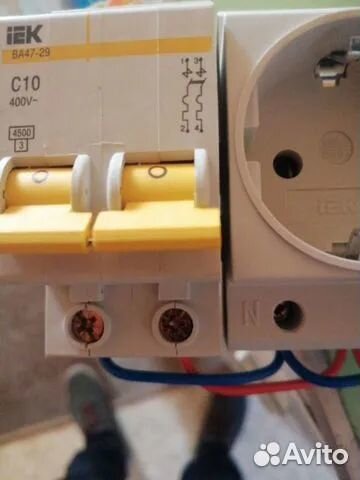 Блок силовых розеток iek нем. ст с автомат.выключ