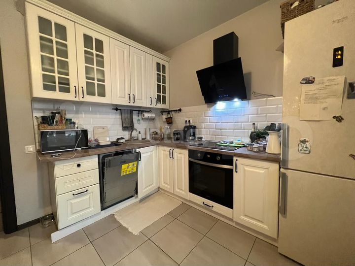 1-к. квартира, 42 м², 3/8 эт.