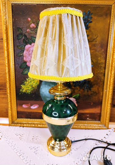 Лампа настольная с абажуром зелёная 2002