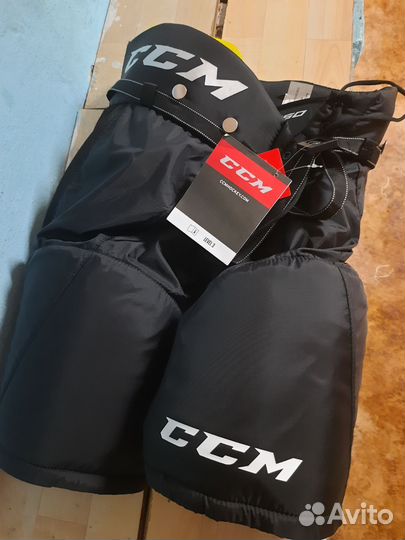 Хоккейные шорты разные