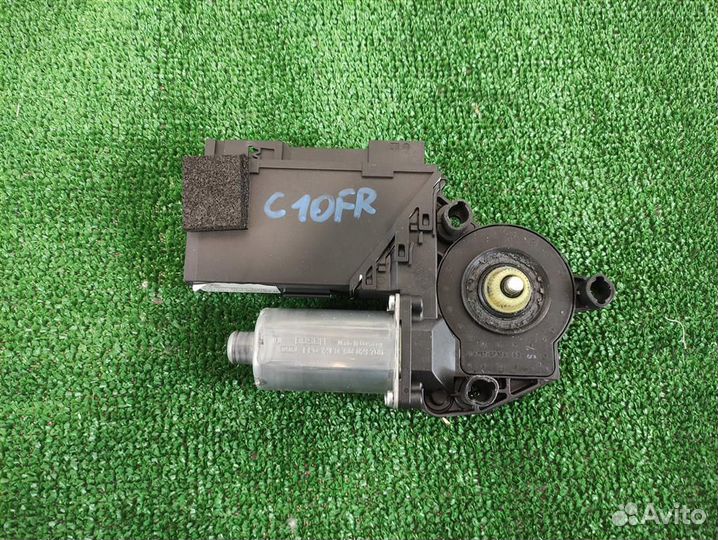 Мотор стеклоподъёмника передний правый volkswagen