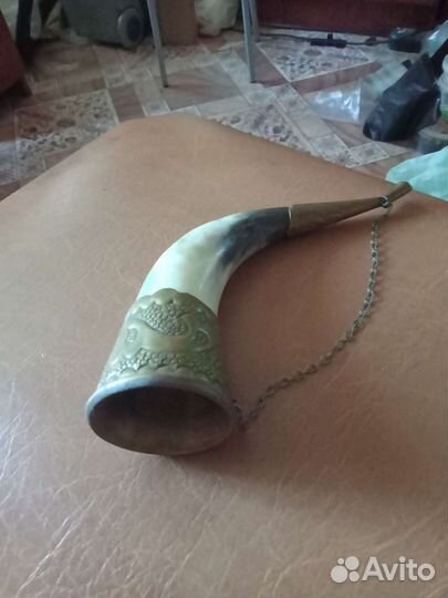Рог для питья вина кавказский бронзовый