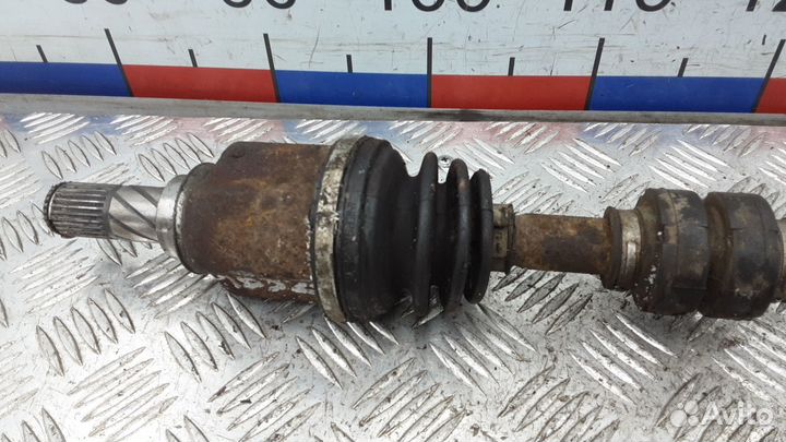 Полуось передняя левая (приводной вал, шрус)