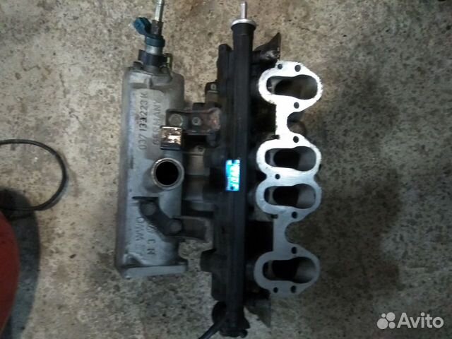 Коллектор впускной VW Passat 2E