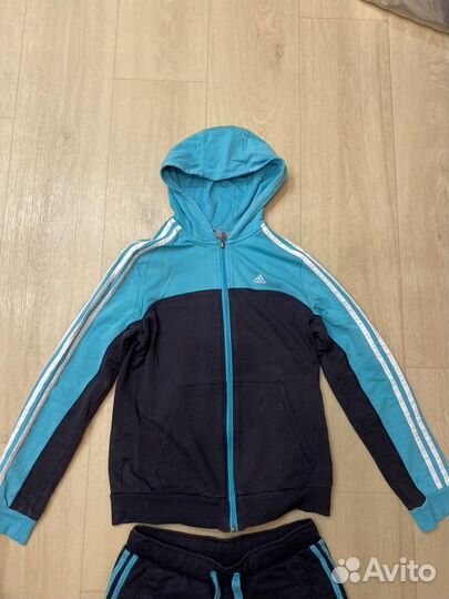 Спортивный костюм adidas