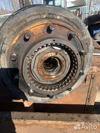 Ступица с барабаном урал 4320 с хранения