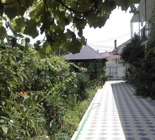 Дом 378 м² на участке 5 сот.