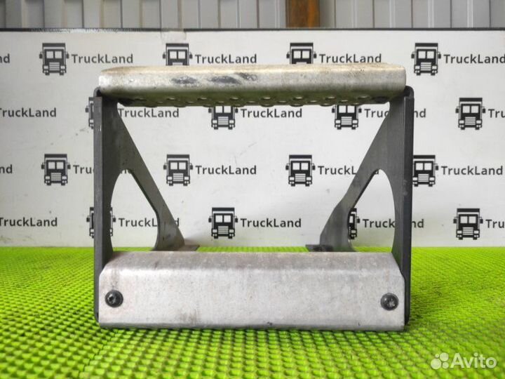 Подножка за кабиной Volvo Fh 4