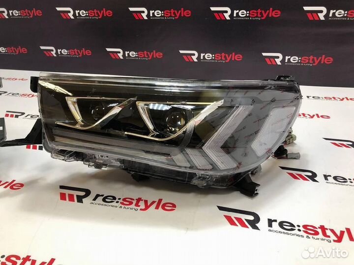 Фары Toyota Hilux Pick Up с 2016 Vland K1845