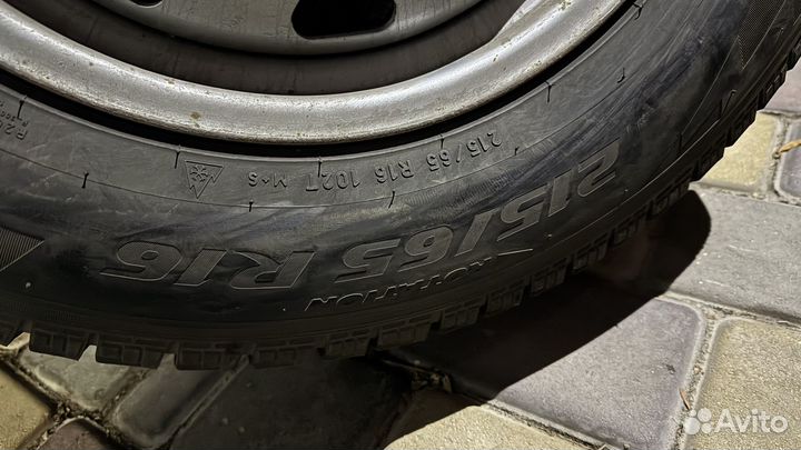 Колеса на дисках, 215/65 r16 зима