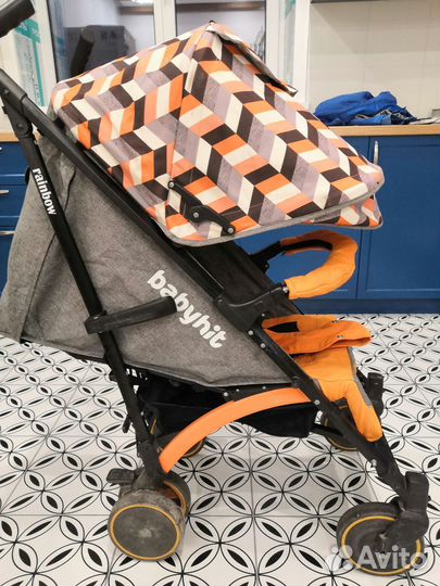 Прогулочная коляска