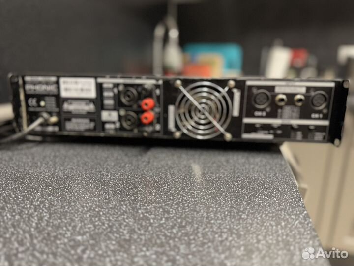 Концертные колонки и усилитель