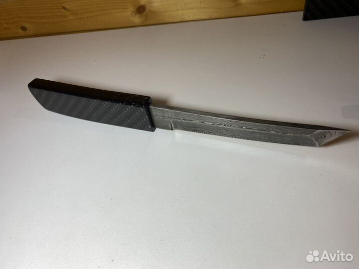 Карбоновый нож танто дамасская сталь
