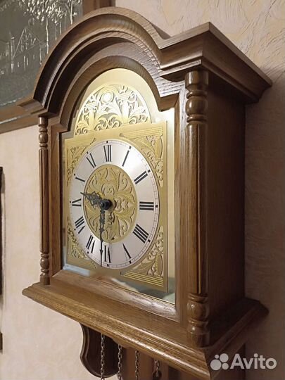 Часы настенные Urgos Германия