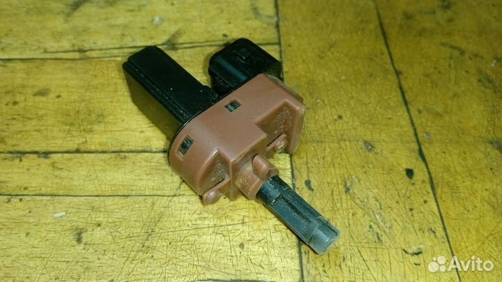 Датчик включения сцепления Ford Fusion (2002-2017)