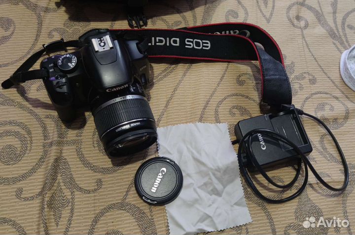 Зеркальный фотоаппарат Nicon 450D