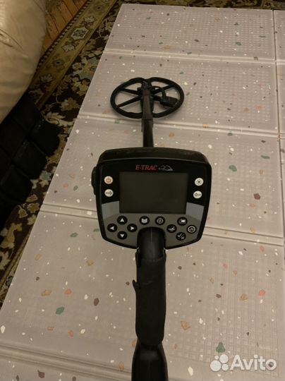 Металлоискатель Minelab e trac