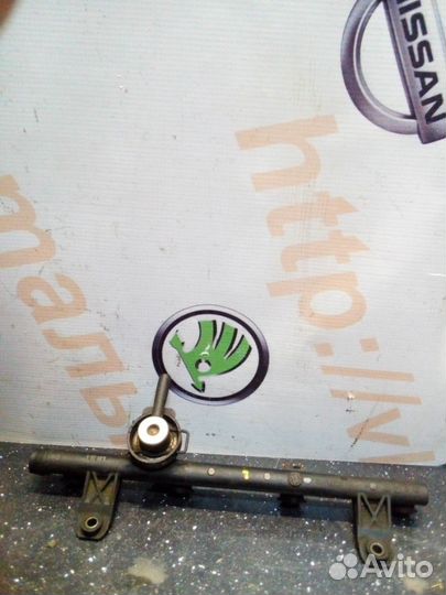 Топливная рейка Nissan Renault Dacia