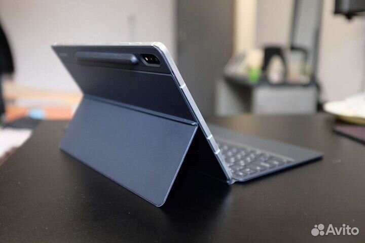 Чехол клавиатура Samsung Tab s7+, s8+