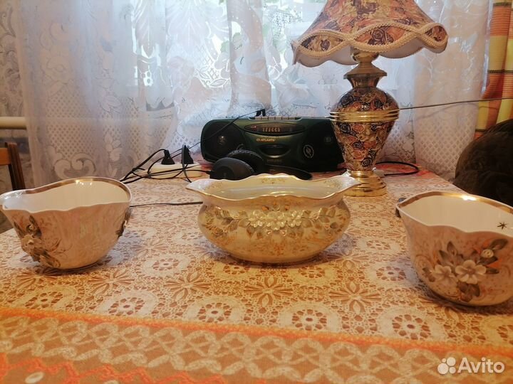 Салатники фарфоровые, комплект