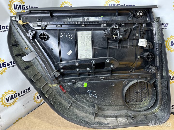 Обшивка двери правая задняя Audi A4 B6