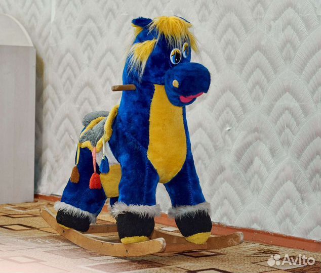 Лошадь качалка