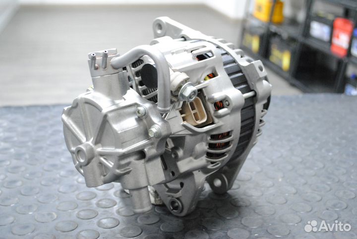 Генератор Hyundai H-1, Starex, Porter 2.5 TD 110А