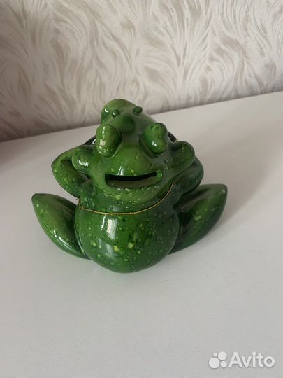 Лягушка копилка