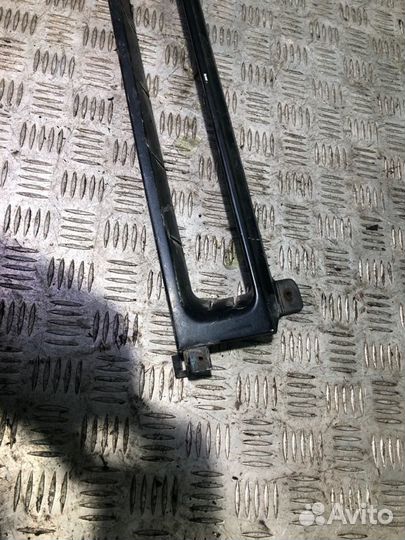 Решетка радиатора Ford Scorpio