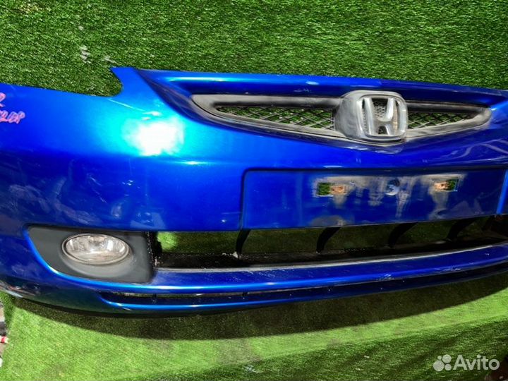 Бампер передний Honda Fit GD1