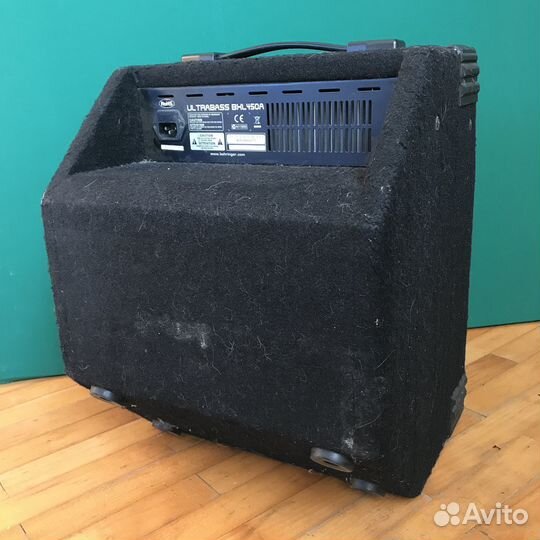 Басовый комбик behringer BXL450A