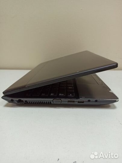 Ноутбук Samsung core i3 2350M/5Гб/GT 520MX 1Гб