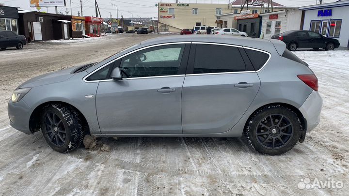 Opel Astra 1.6 AT, 2010, 224 000 км