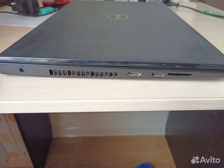 Ноутбук Dell Inspiron 15-3552