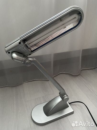 Лампа настольная