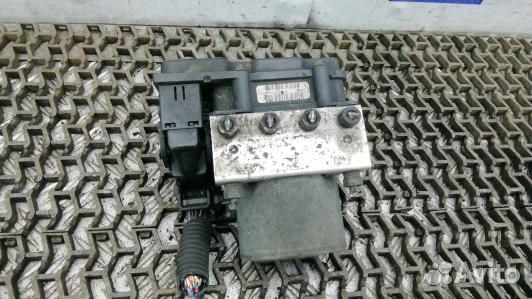 Блок ABS toyota avensis T25 (ADN25KW01)