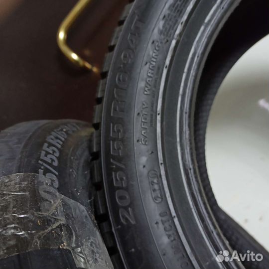 Kumho WinterCraft Ice WI31 205/55 R16 94