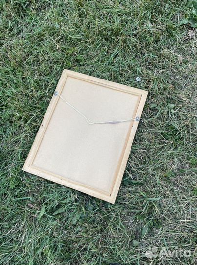 Зеркало настенное в раме