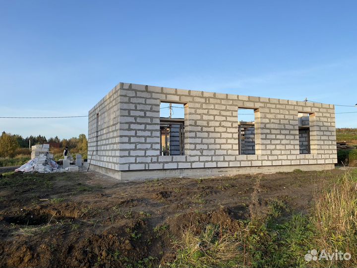 Бригада по строительству домов