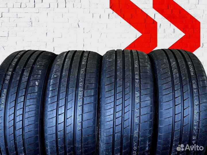 Kapsen RS26 275/40 R20 и 315/35 R20 93U