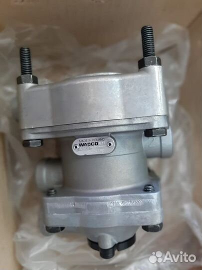 Клапан управления тормозами прицепа лиаз-6213