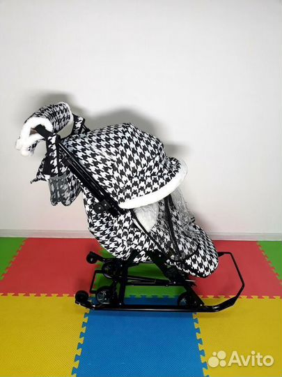 Санки ника Гелекси