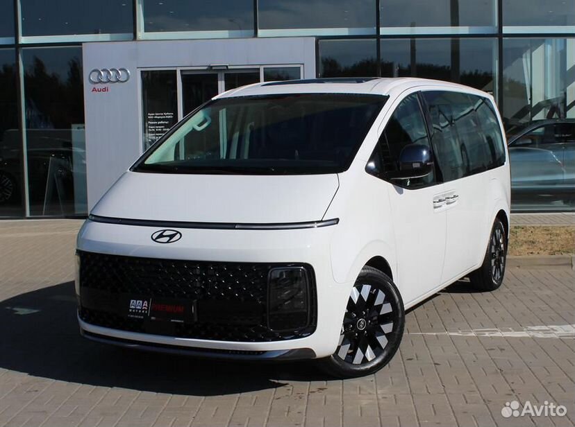 Hyundai Staria 2.2 AT, 2024