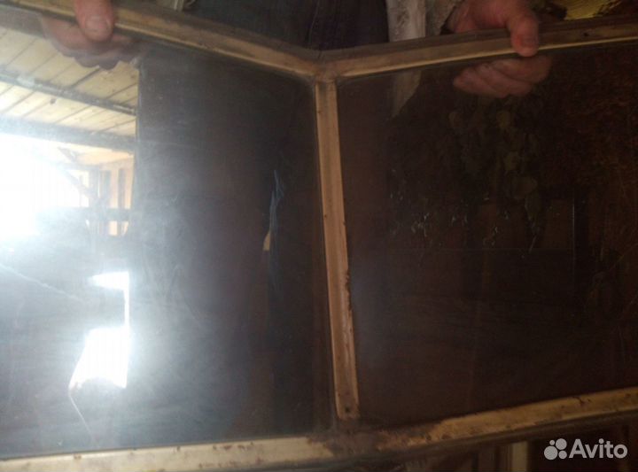 Ветровое стекло в сборе